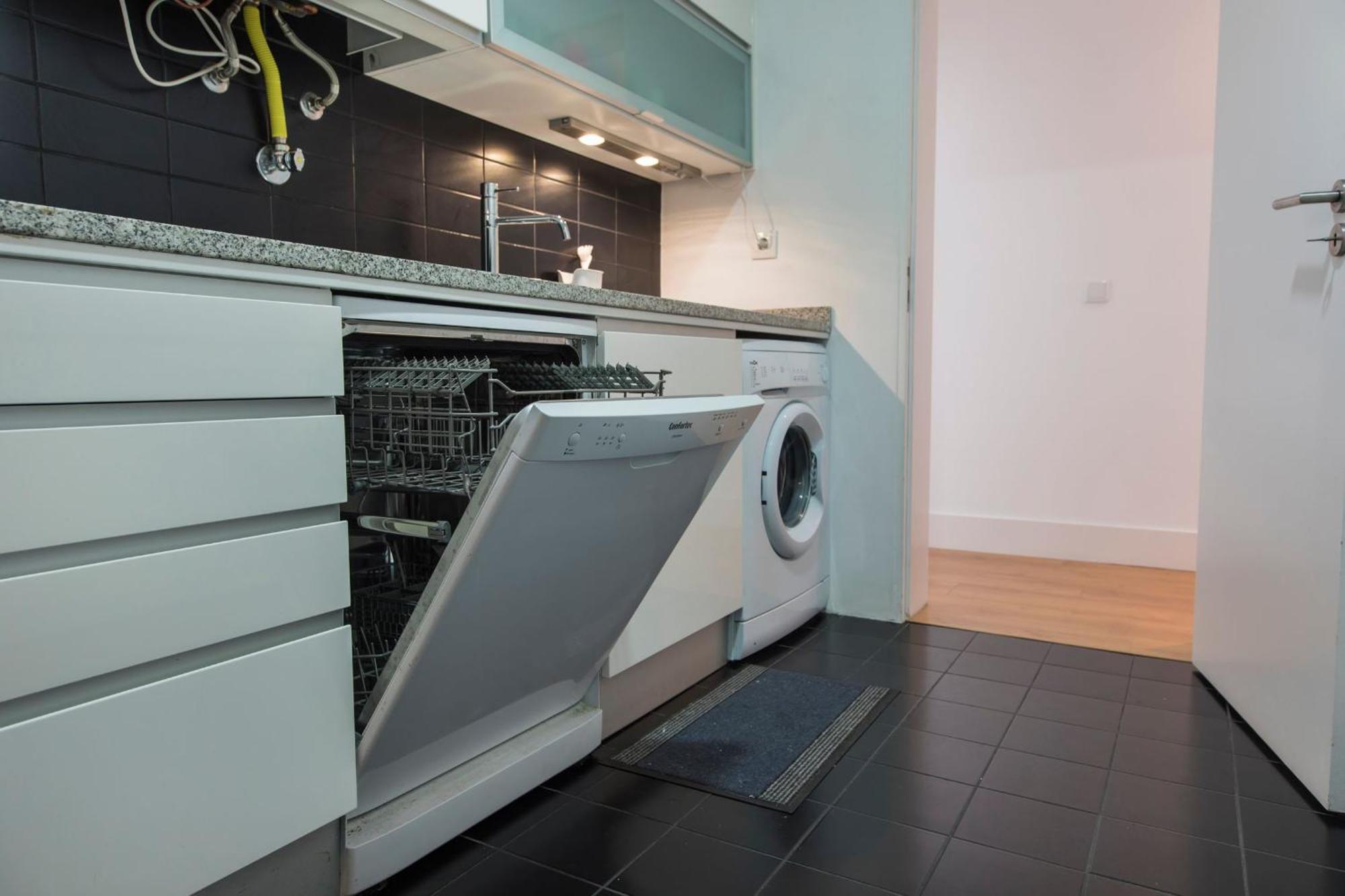 Sunny 3bdr In Graca By Lovelystay Lisbon