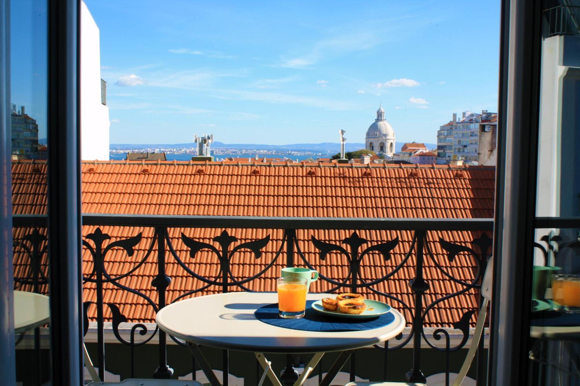 Apartment Sunny 3bdr In Graca By Lovelystay *